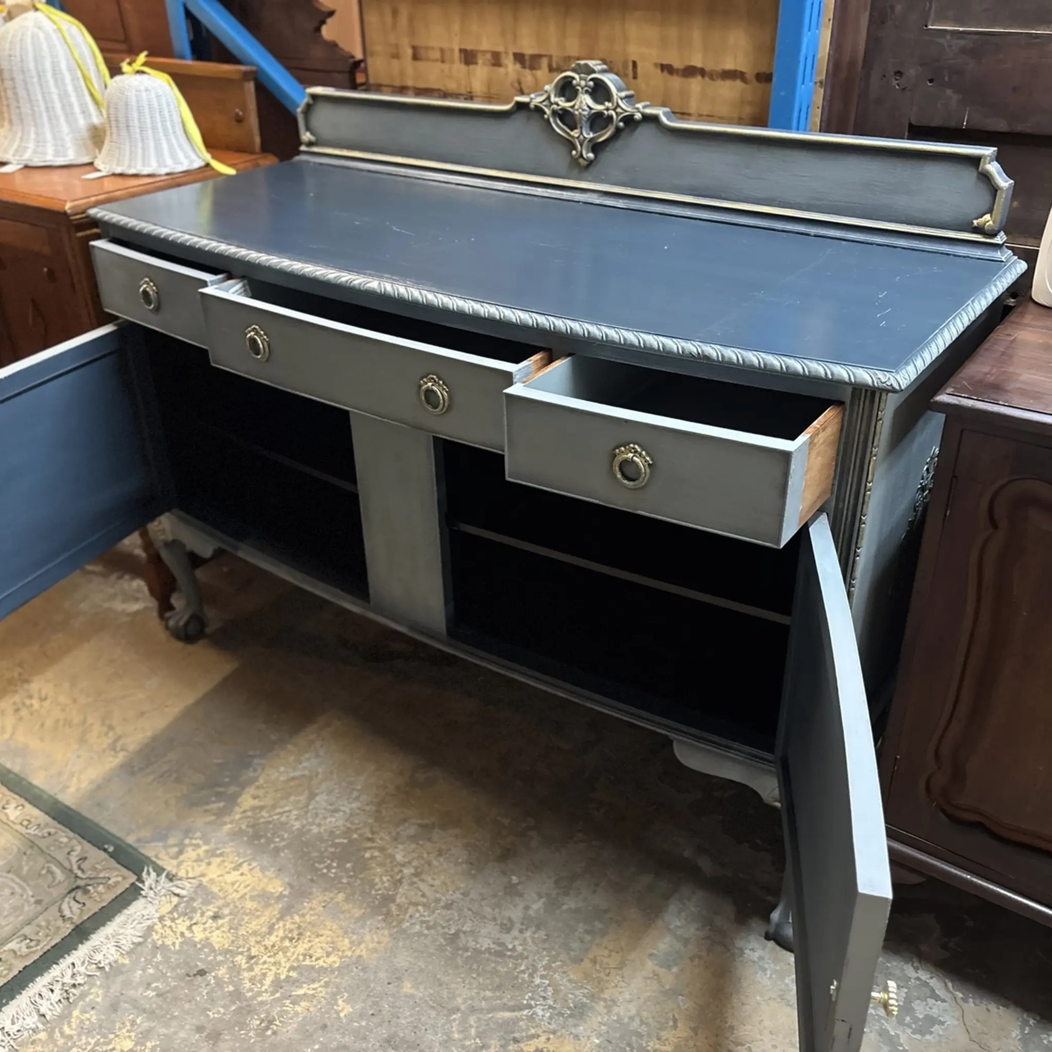Upcycled Blue Sideboard with Gilt Detail - Image 4