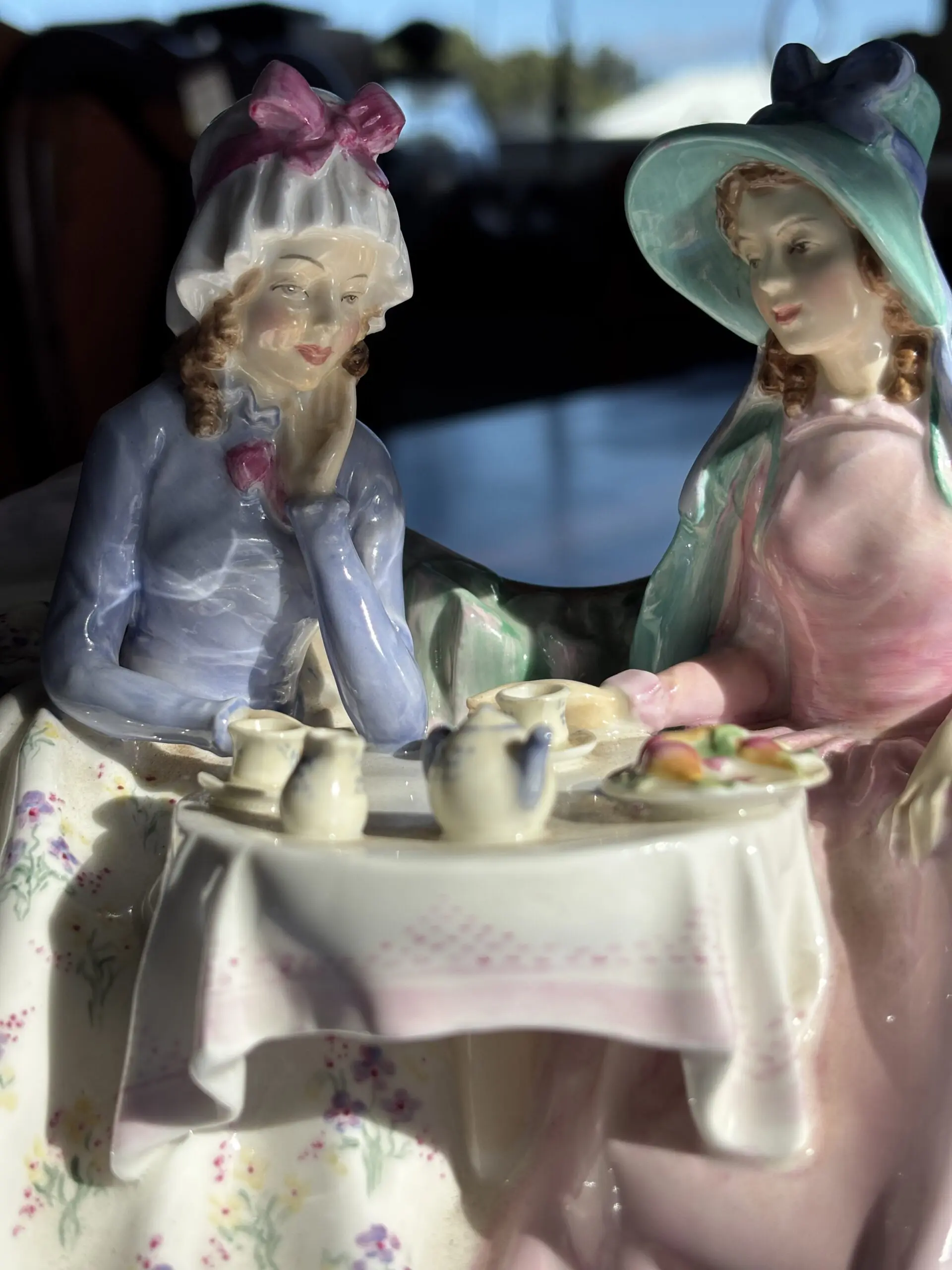 Royal Doulton "Afternoon Tea" Figurine HN 809200 Group