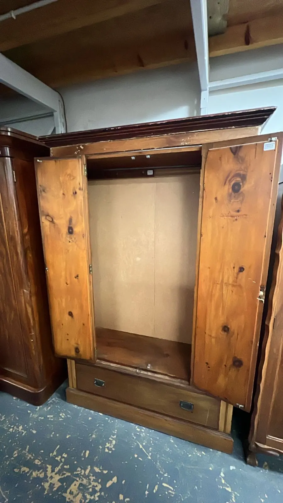 Rustic Pine & Mirror Double Door Wardrobe with Drawer - Image 6