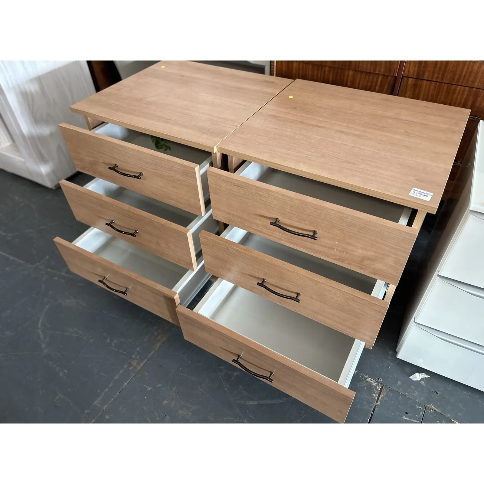 Oak Finish 3-Drawer Pedestals (Set of 2) - Image 4