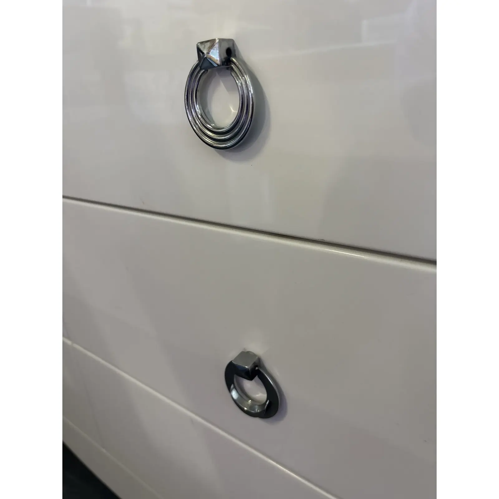 White High-Gloss 6 Drawer Chest with Ring Pull Handles - Image 3
