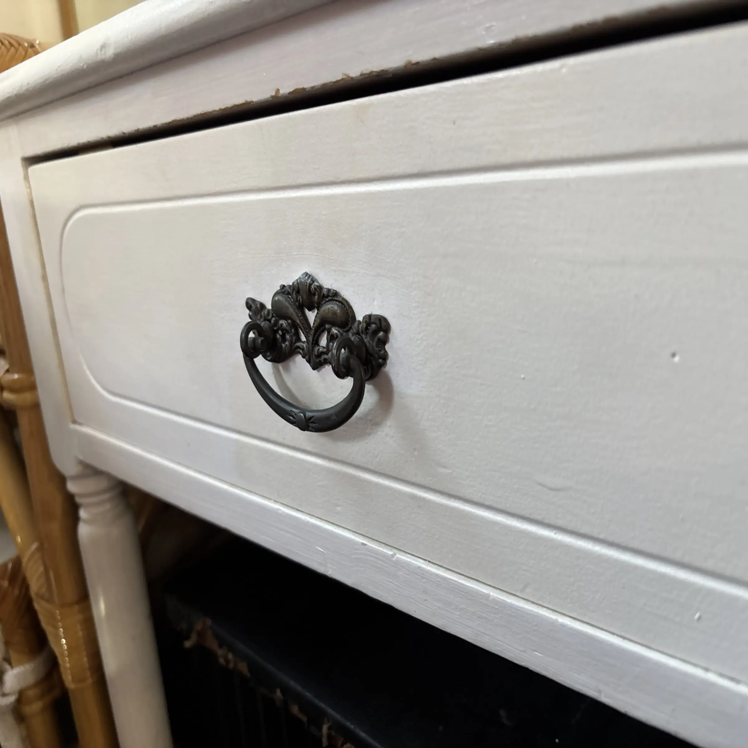 White Vintage Dressing Table with Oval Mirror & 2 Drawers - Image 5