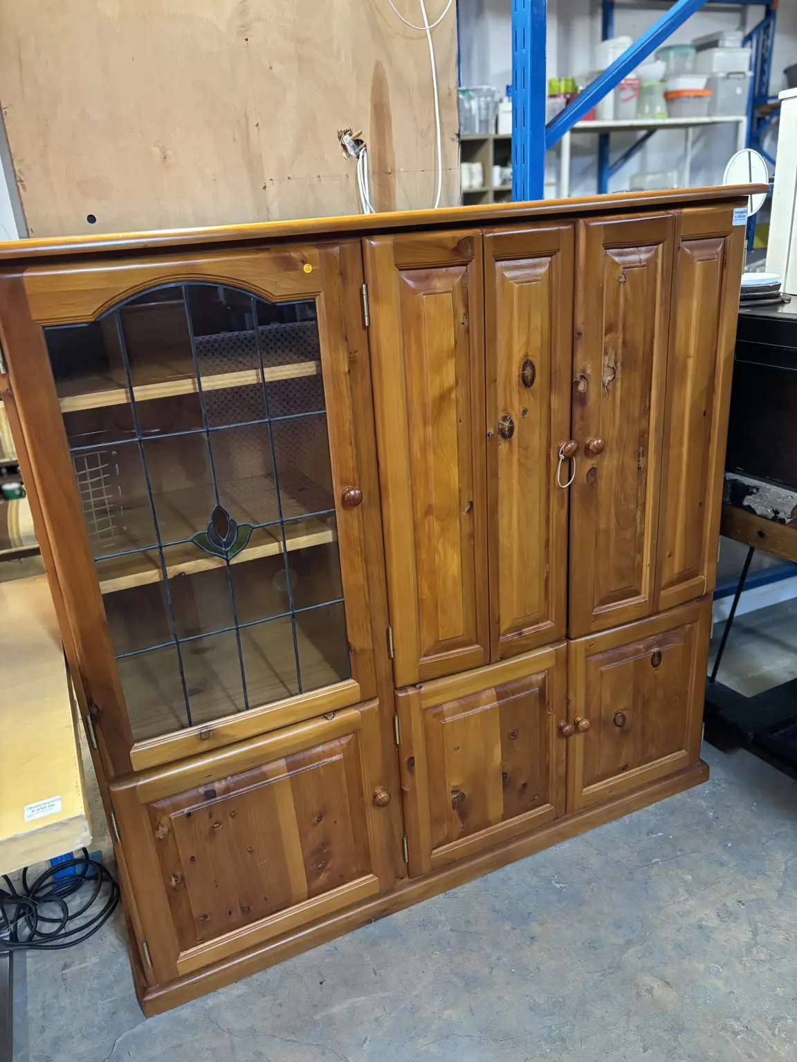 Oregon 6 Door Display & Storage Cabinet - Image 5