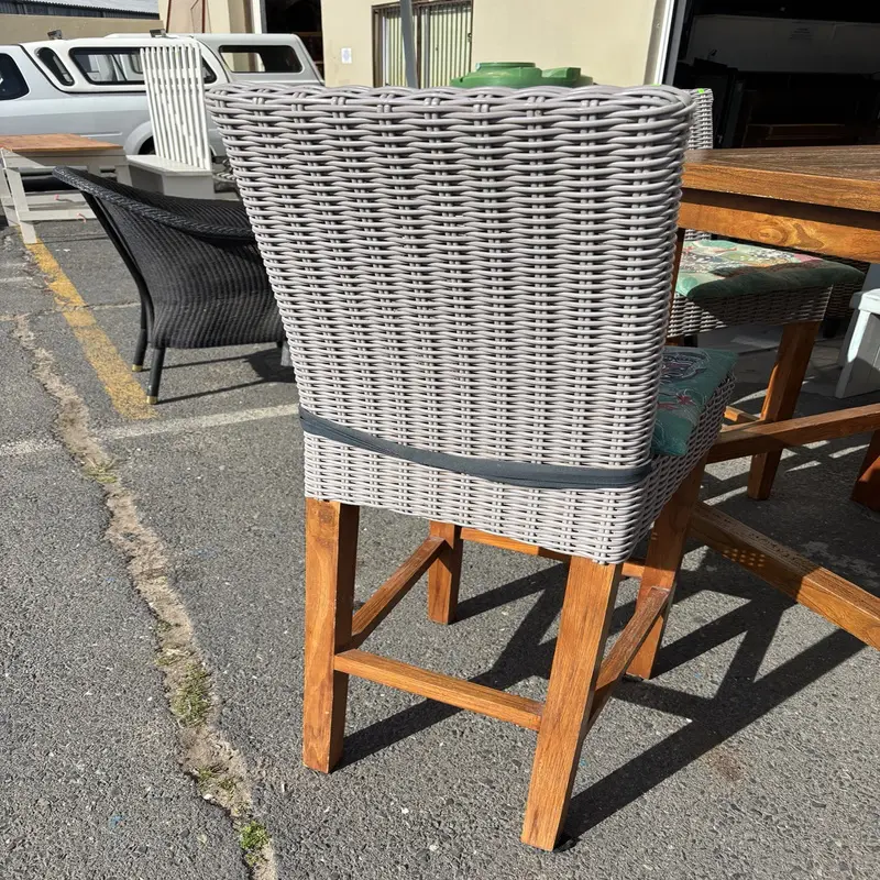 Solid Teak Outdoor Bar Table & 4 Wicker Bar Chairs - Image 6