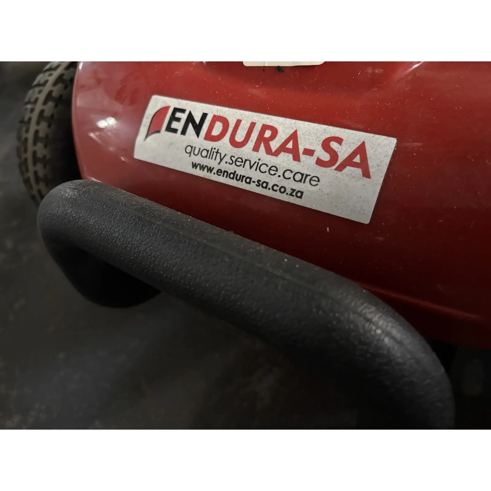 Endura Red+ Electric Mobility Scooter with Charger - Image 7
