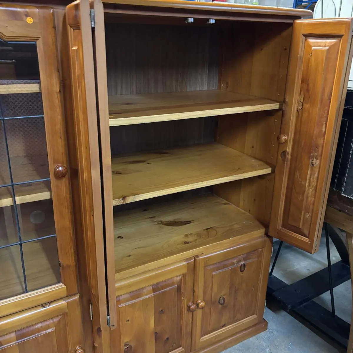 Oregon 6 Door Display & Storage Cabinet - Image 2