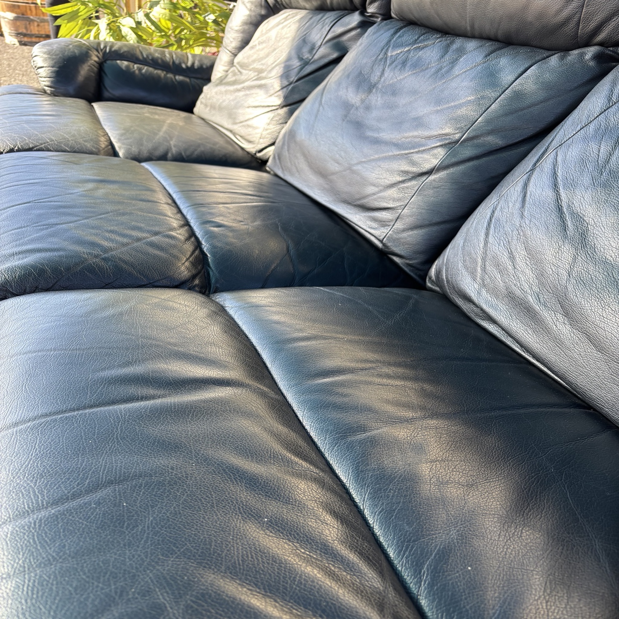 Black Alpine Leather 3-Seater Recliner Couch - Image 2