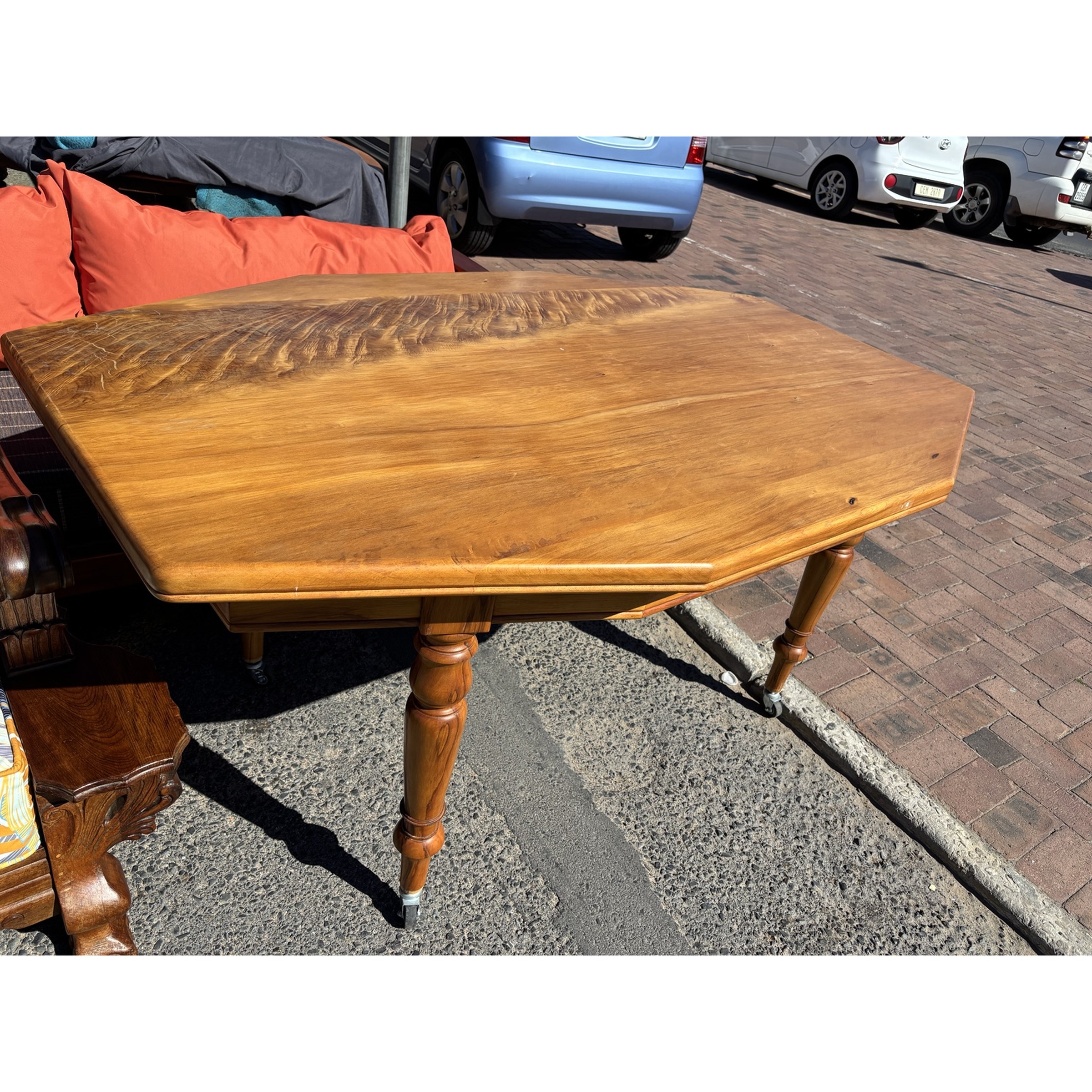 Solid Yellowwood Hexagonal Dining Table on Castors - Image 5