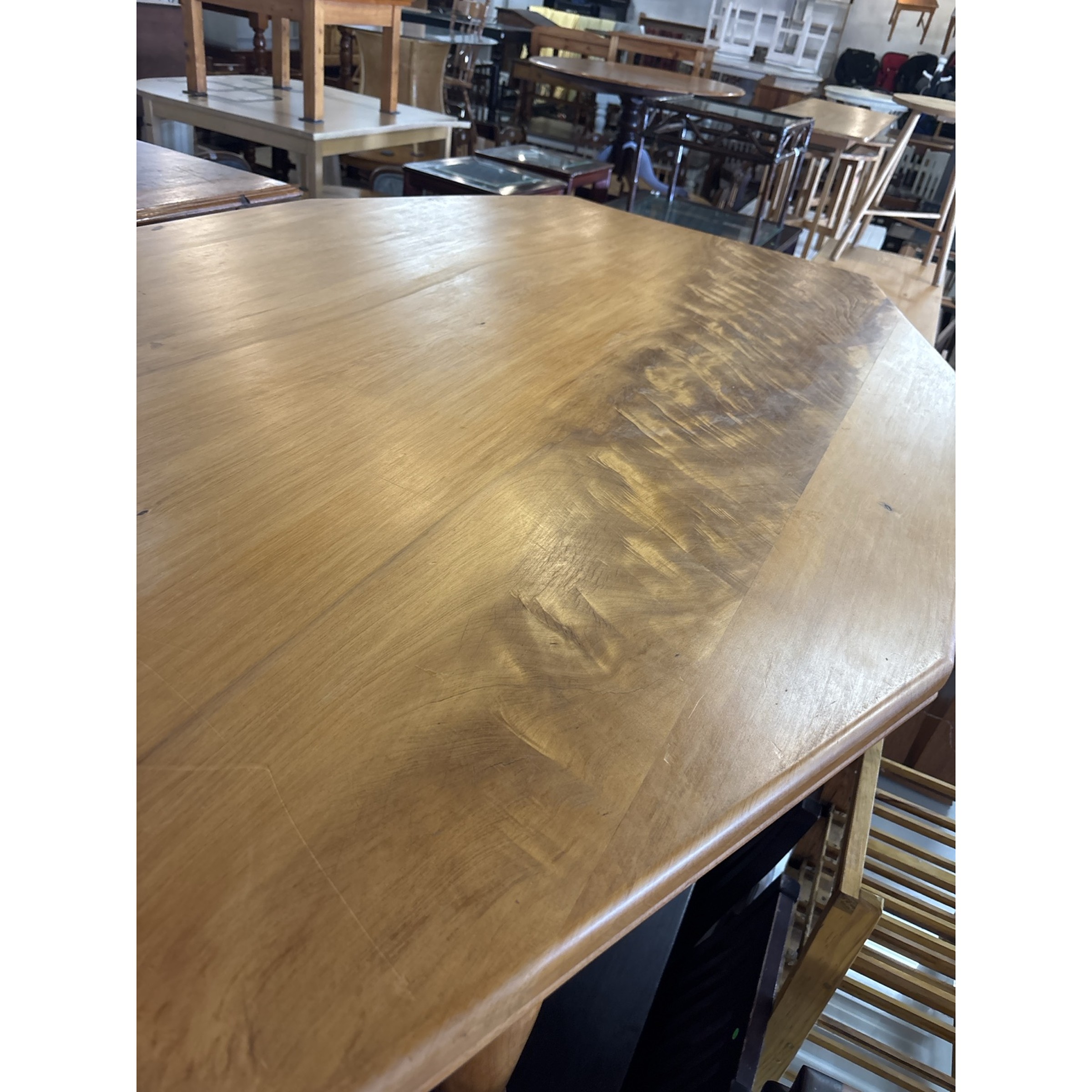 Solid Yellowwood Hexagonal Dining Table on Castors - Image 2