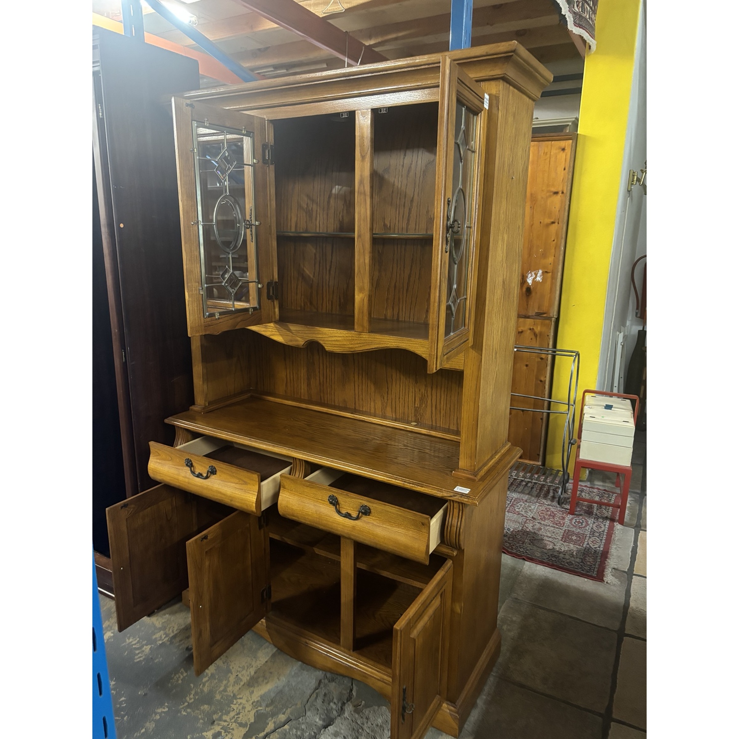 Traditional Oak Display Dresser with Leaded Glass Doors - Image 2