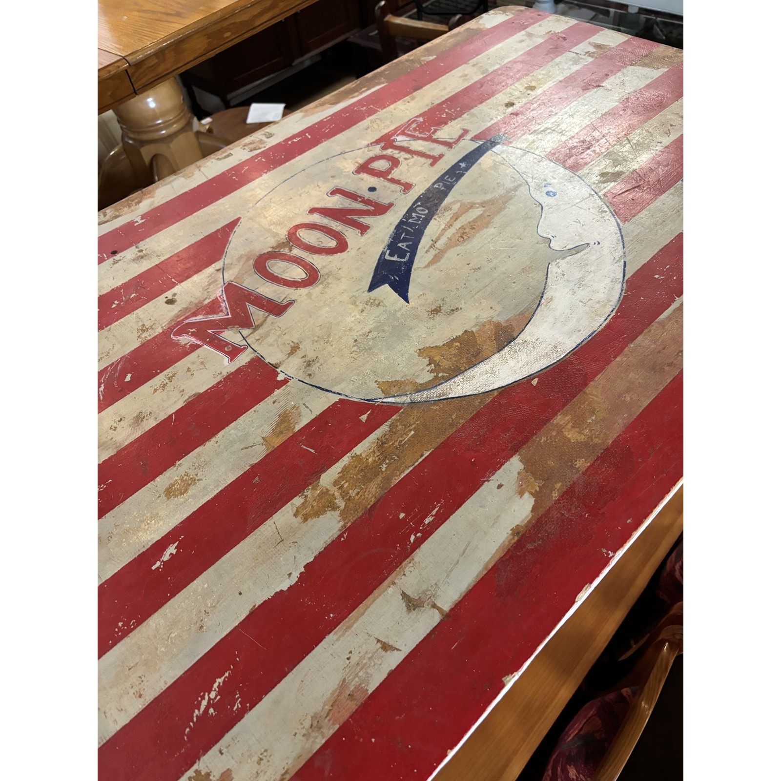 Vintage Moon Pie Advertising Kitchen Table - Image 2