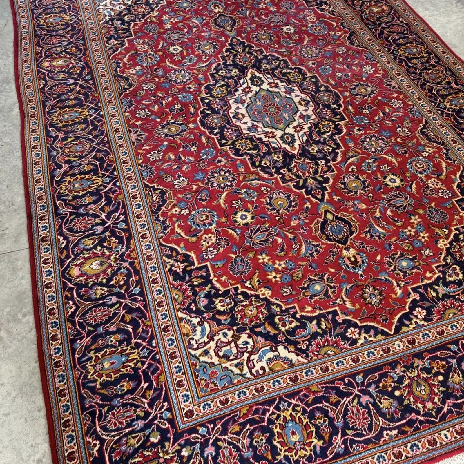 Traditional Persian-Style Red Floral Medallion Carpet - Image 4