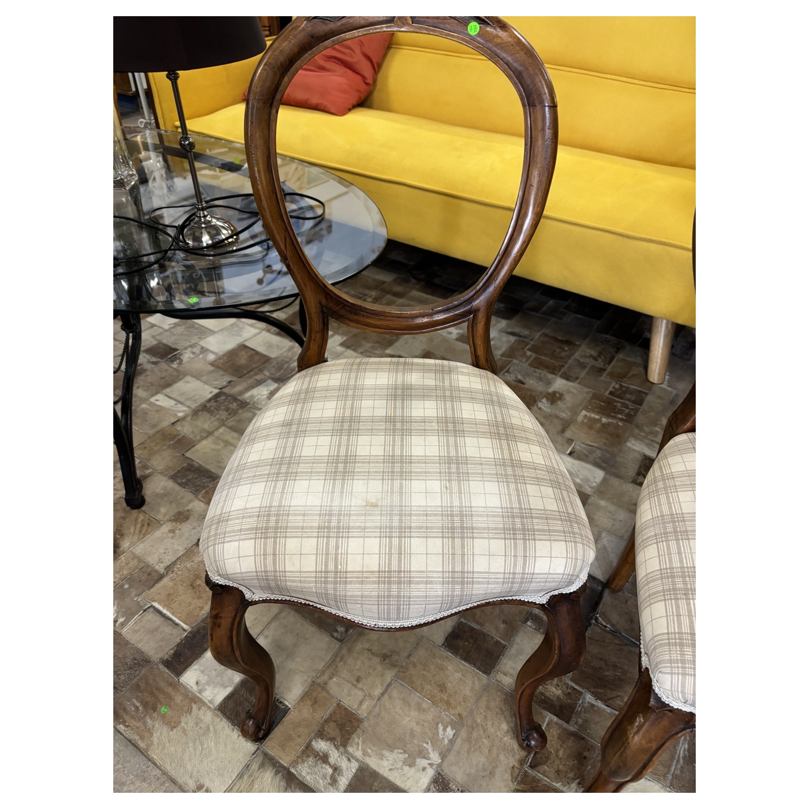 Pair of Vintage Carved Balloon Back Dining Chairs - Image 7